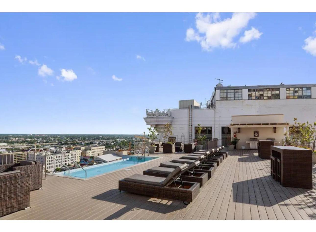 نيو أورلينز Amazing Condos Beautiful View 2 Blocks To French Quarter, Small Rooftop Pool, Gym, Seanger Theater, Super Dome, And Bourbon St المظهر الخارجي الصورة